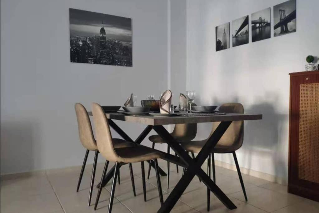 Galaxy Home Comfort Apartment In Piraeus Exterior photo